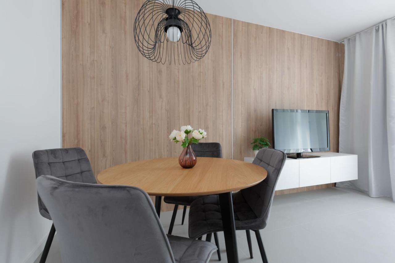 Nowe Bemowo Apartment By Renters Varsóvia Exterior foto